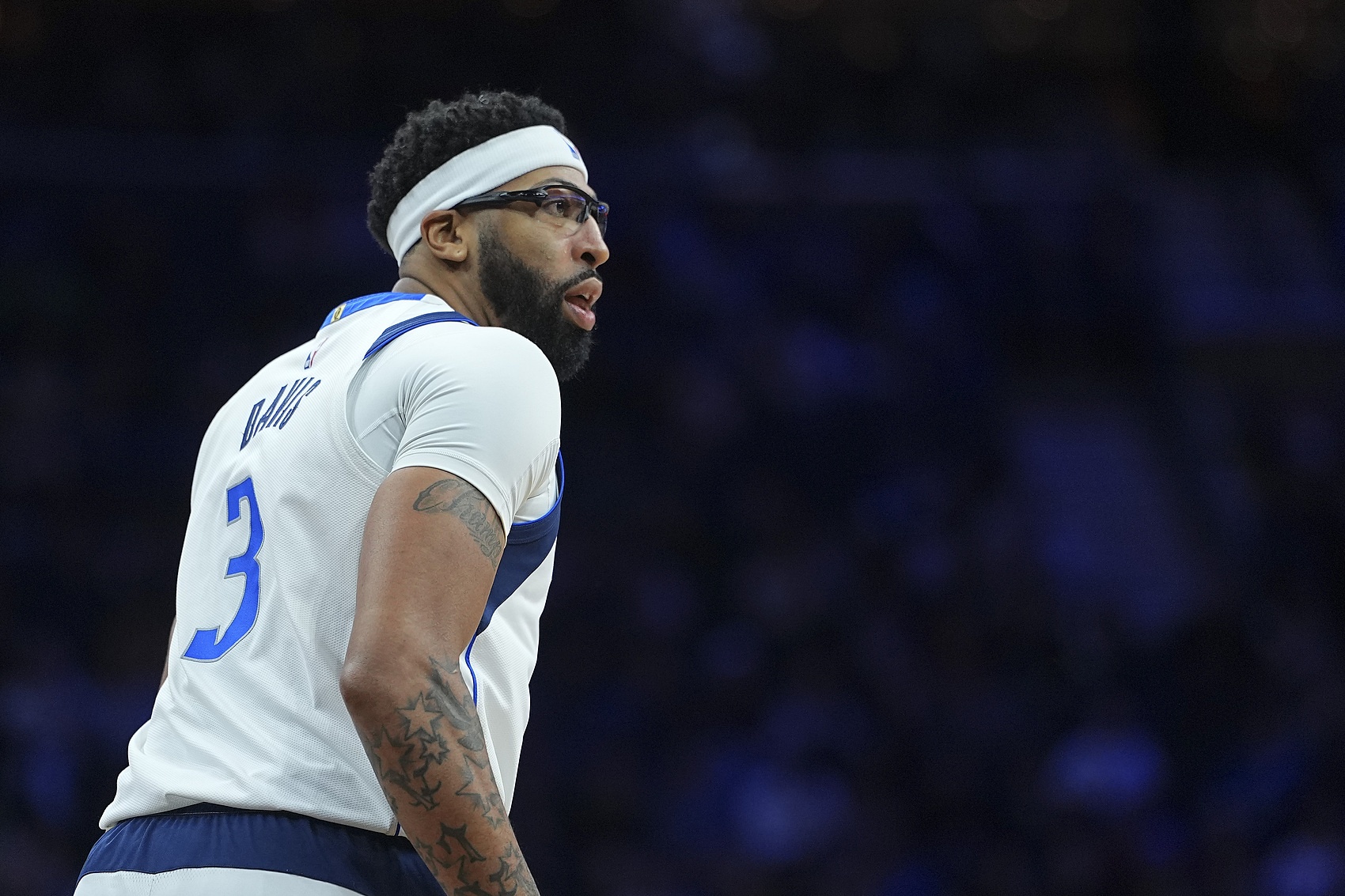 名记：浓眉经纪人里奇·保罗已明确表示 希望独行侠交易戴维斯！